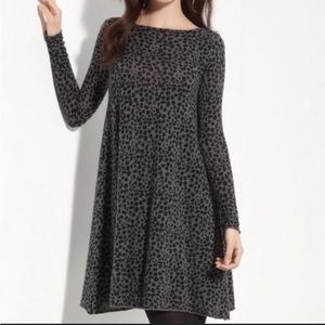 Autumn Cashmere 100% Cashmere leopard print dress